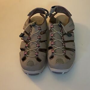 EUC woman’s Eddie Bauer slip on shoes with Velcro on the back at the ankles